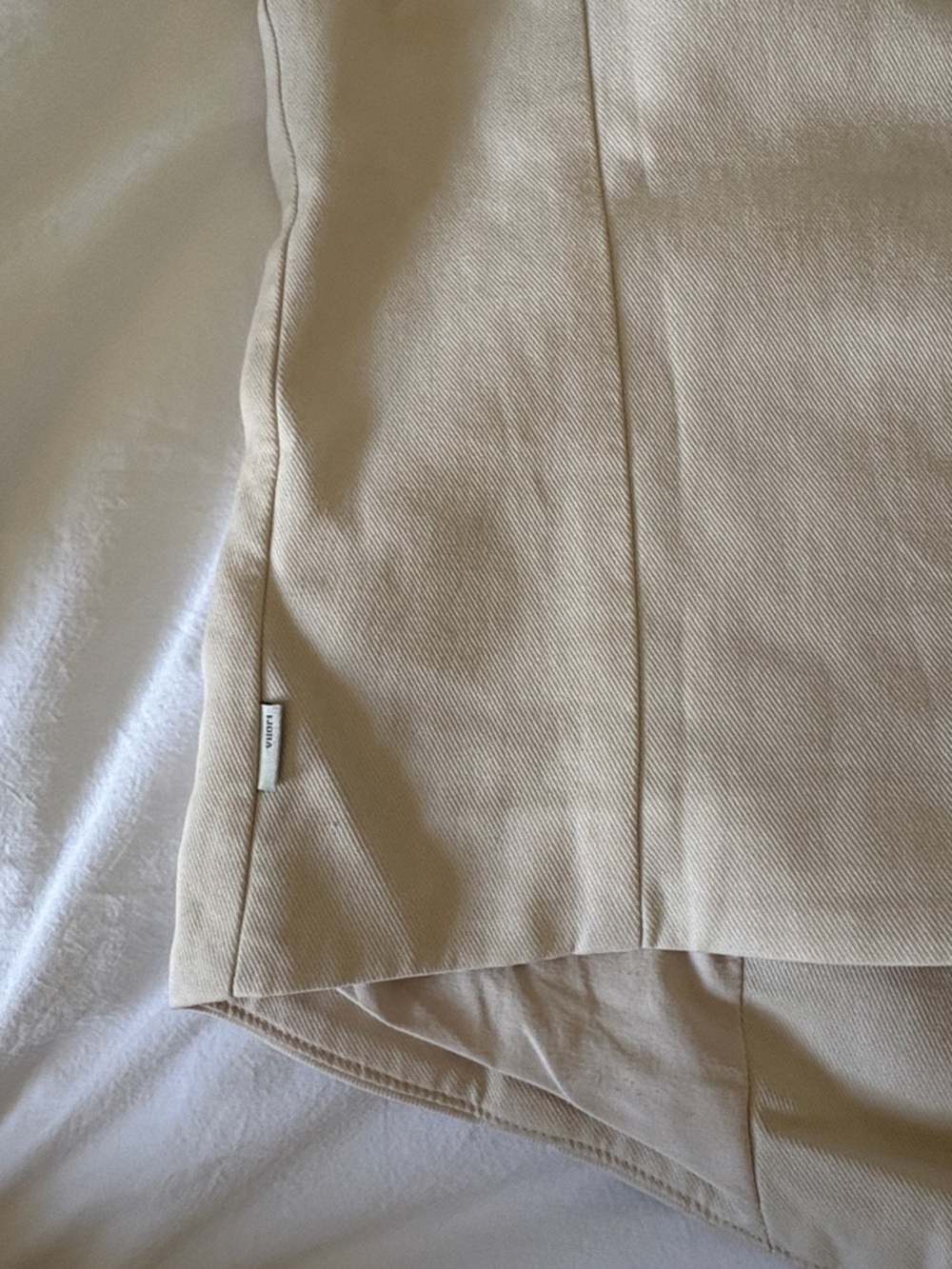 Vuori Women's Light Tan Sleeveless Vest - Picture 2 of 4